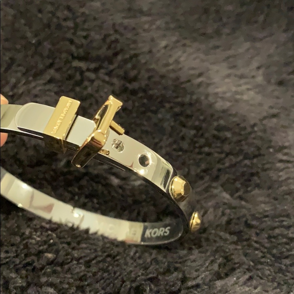 Michael Kors bangle bracelet - Picture 4 of 7